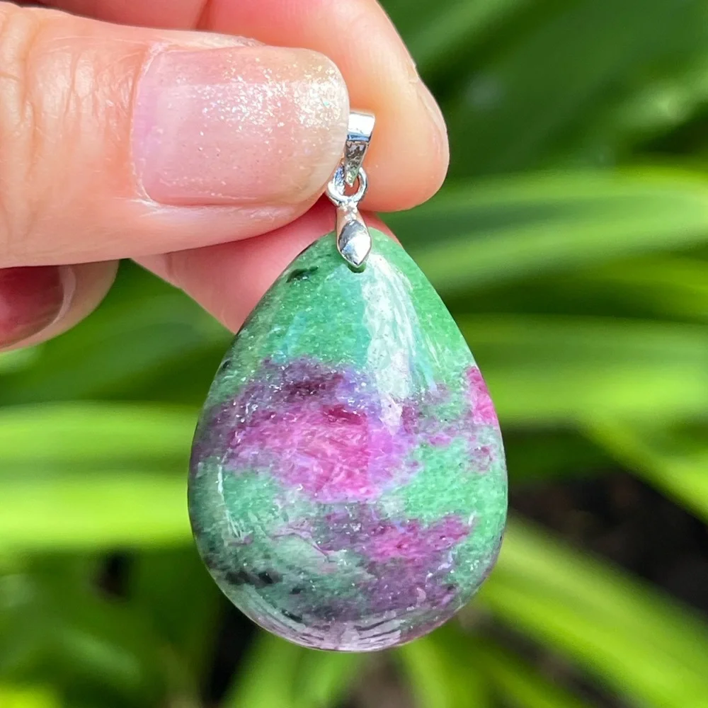 Sterling silver 925‎ stamped ruby zoisite pendant 0058